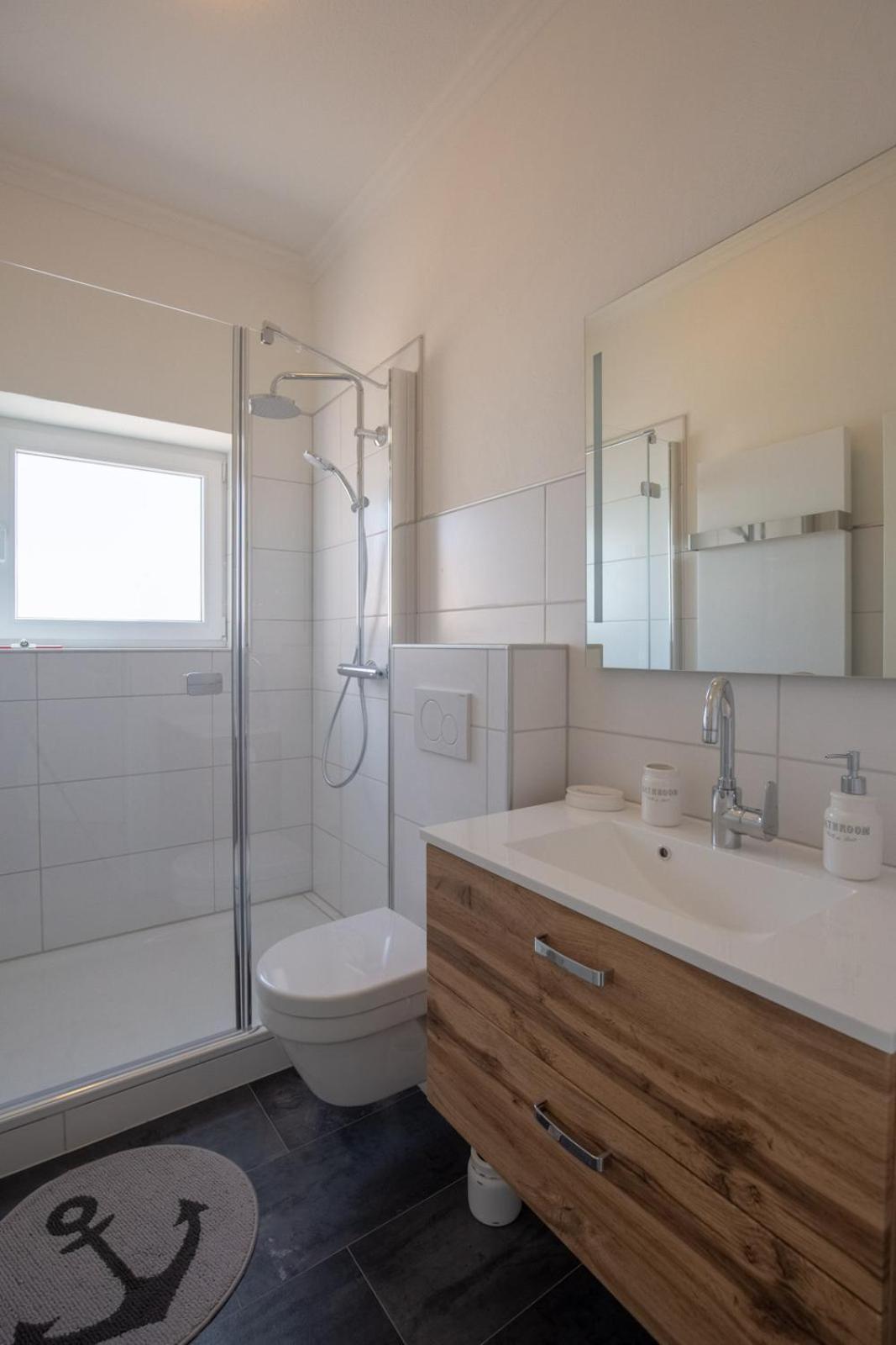 Ankerplatz Ueber Dem Hafen-Pub Appartement Pellworm Buitenkant foto